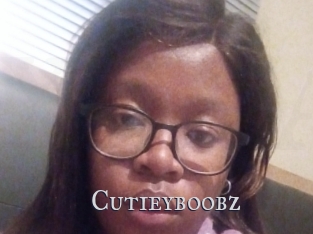 Cutieyboobz