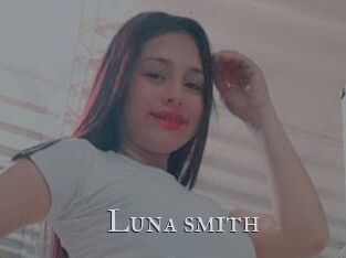 Luna_smith