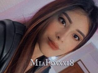 MiaFoxxx18