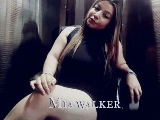 Mia_walker