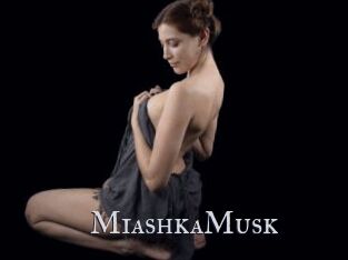 MiashkaMusk