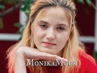 MonikaMour