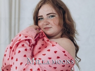 Milla_moons