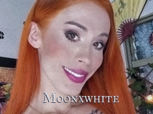 Moonxwhite