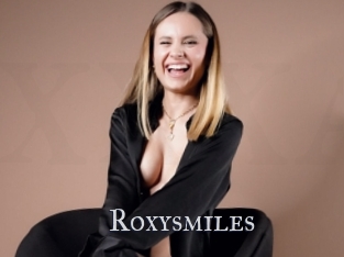 Roxysmiles