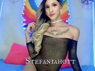 Stefaniahott