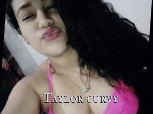 Taylor_curvy