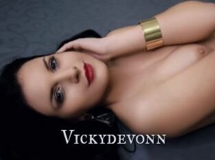 Vickydevonn